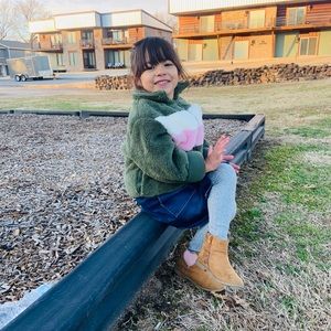 Meet your Posher, Jazmin